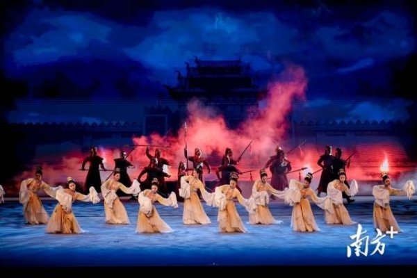 广盛网  接待游客6517.6万人次，旅游收入613.2亿元！广东国庆中秋假期“火爆”迎客